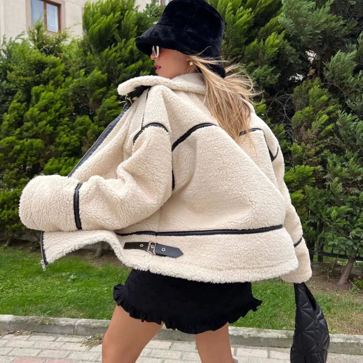 Eva’s Cozy Jacket